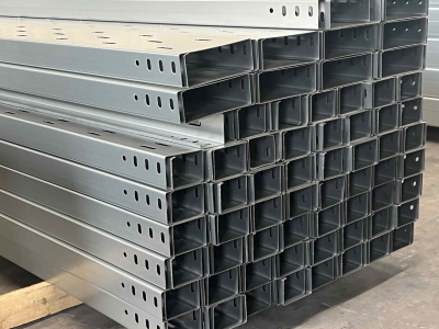 گرت کیبل ٹرے