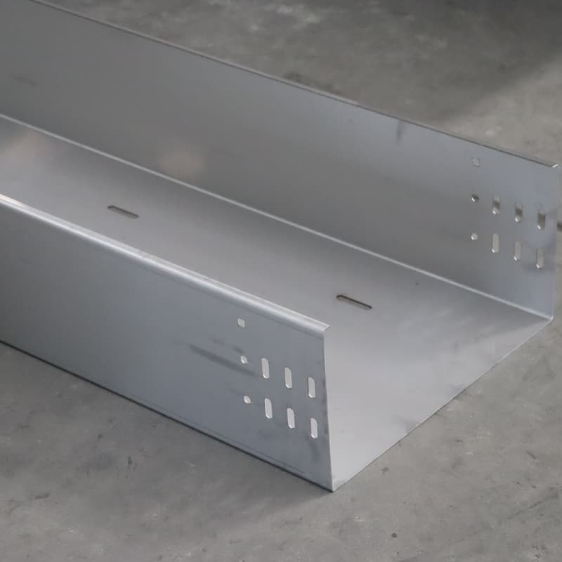 گرت کیبل ٹرے